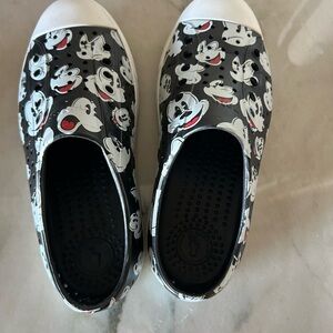 Native Mickey Mouse Slip-on